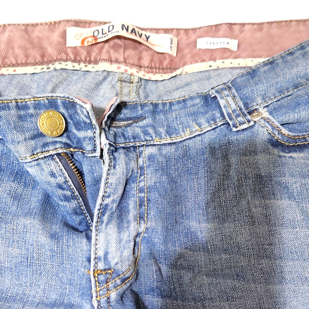 Old Navy Women's Denim Blue Jeans Size 20 - Picture 3 of 4